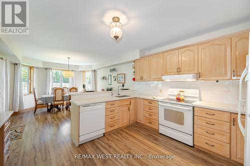 7 Stewart Crescent, Essa (Thornton), ON - Indoor Photo Showing Kitchen