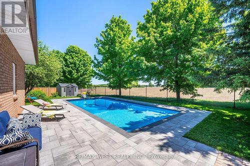 7 Stewart Crescent, Essa (Thornton), ON - Outdoor With In Ground Pool With Backyard