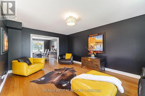 7 Stewart Crescent, Essa (Thornton), ON - Indoor Photo Showing Other Room