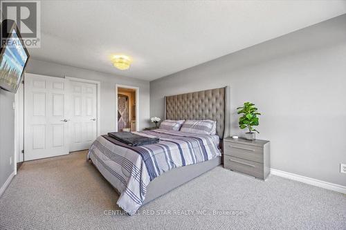 310 - 500 Mapleview Drive W, Barrie, ON - Indoor Photo Showing Bedroom