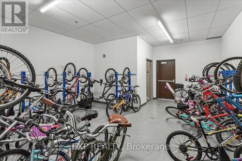 519 - 2486 Old Bronte Road, Oakville, ON - Indoor Photo Showing Gym Room