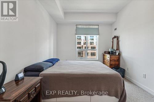 519 - 2486 Old Bronte Road, Oakville, ON - Indoor Photo Showing Bedroom