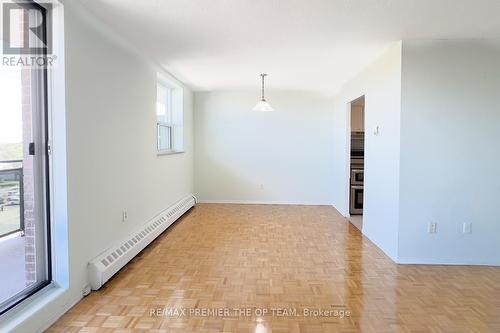 607 - 3533 Derry Road E, Mississauga (Malton), ON - Indoor Photo Showing Other Room