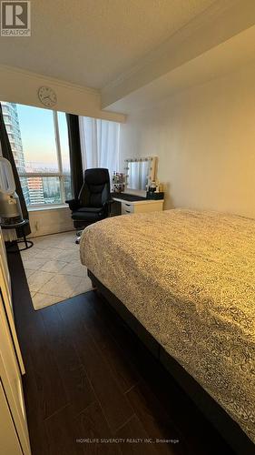 #2206 - 55 Elm Drive W, Mississauga, ON - Indoor Photo Showing Bedroom