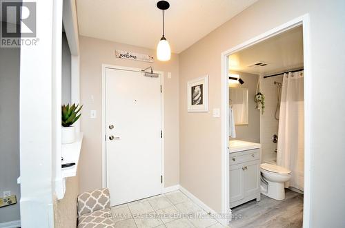 201 - 12 Laurelcrest Street, Brampton, ON - Indoor Photo Showing Bathroom