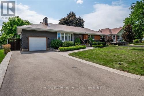 976 Danforth Avenue S, Burlington, ON - Outdoor With Facade