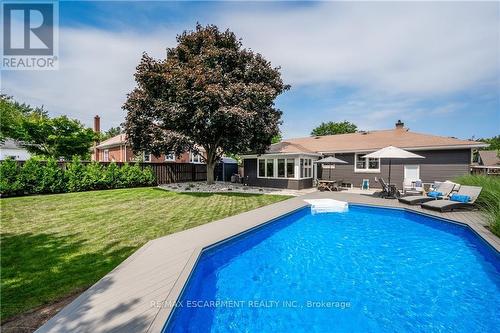 976 Danforth Avenue S, Burlington, ON - Outdoor With In Ground Pool With Backyard