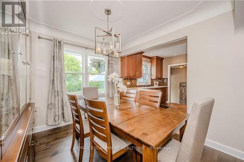 976 Danforth Avenue S, Burlington (Bayview), ON - Indoor Photo Showing Dining Room