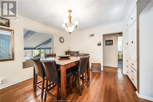 465 Roselawn Drive, Windsor, ON - Indoor Photo Showing Dining Room