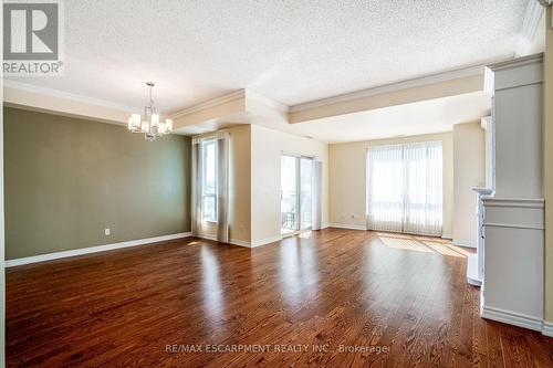 801 - 3000 Creekside Drive, Hamilton, ON - Indoor Photo Showing Other Room