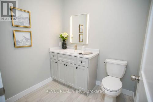 7A Yeager Avenue, Norfolk, ON - Indoor Photo Showing Bathroom