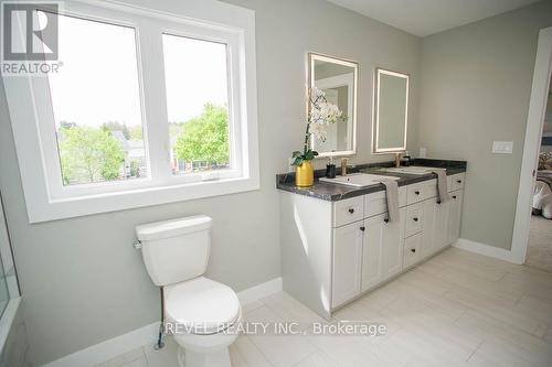 7A Yeager Avenue, Norfolk, ON - Indoor Photo Showing Bathroom