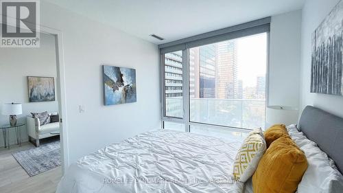 801 - 501 Yonge Street, Toronto, ON - Indoor Photo Showing Bedroom