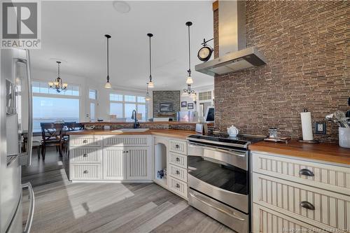 7 Long Beach Lane, Dipper Harbour, NB - Indoor Photo Showing Kitchen With Upgraded Kitchen