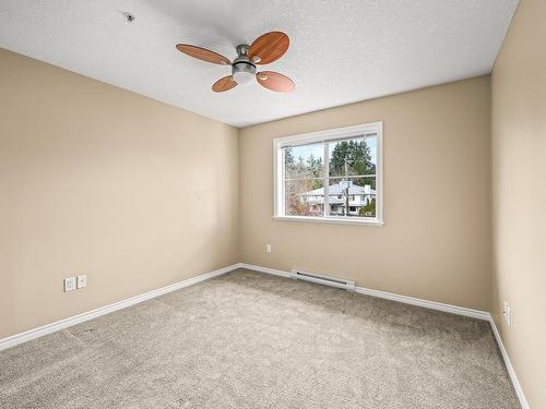 302-129 Back Rd, Courtenay, BC - Indoor Photo Showing Other Room