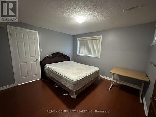 6 Bayhampton Drive, Brampton, ON - Indoor Photo Showing Bedroom