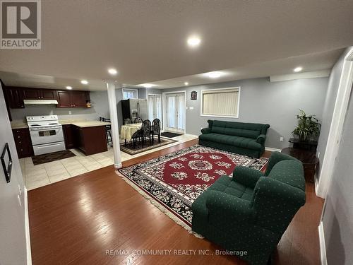 6 Bayhampton Drive, Brampton, ON - Indoor