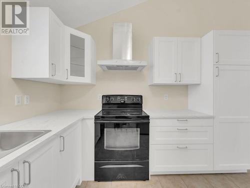 21 Munroe Crescent, Guelph, ON - Indoor Photo Showing Kitchen