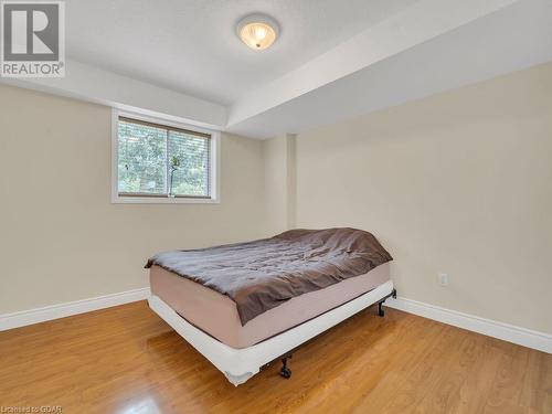 21 Munroe Crescent, Guelph, ON - Indoor Photo Showing Bedroom