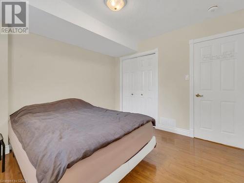 21 Munroe Crescent, Guelph, ON - Indoor Photo Showing Bedroom