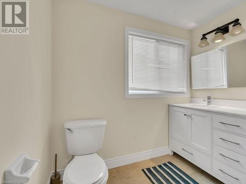 21 Munroe Crescent, Guelph, ON - Indoor Photo Showing Bathroom