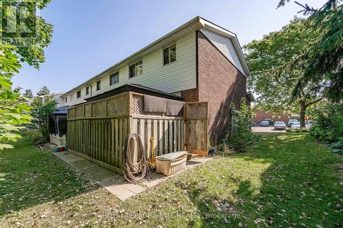 41 - 100 Quigley Road, Hamilton (Vincent), ON - Outdoor