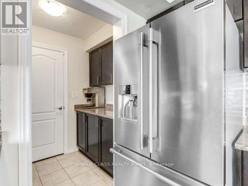 547 Linden Drive, Cambridge, ON - Indoor Photo Showing Kitchen