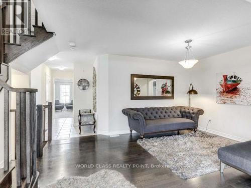 547 Linden Drive, Cambridge, ON - Indoor Photo Showing Living Room