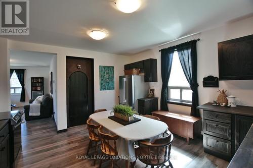 148 Marsh Street, Blue Mountains, ON - Indoor Photo Showing Dining Room