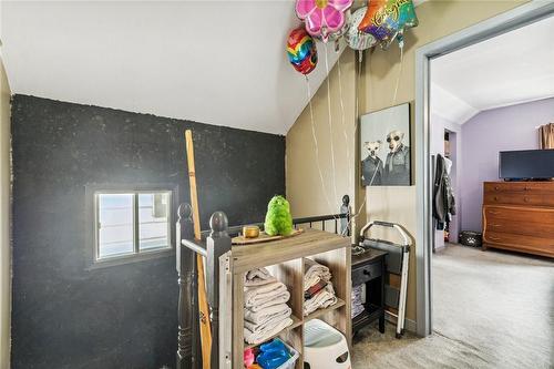 127 Grosvenor Avenue N, Hamilton, ON - Indoor Photo Showing Other Room