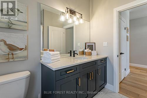 25 Mill Pond Crescent, Thames Centre (Dorchester), ON - Indoor Photo Showing Bathroom