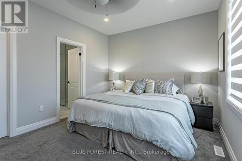 25 Mill Pond Crescent, Thames Centre (Dorchester), ON - Indoor Photo Showing Bedroom