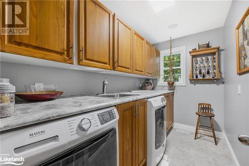 1640 Golf Link Road, Midland, ON - Indoor Photo Showing Laundry Room