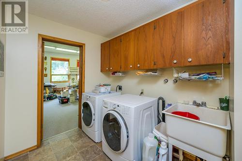 2837 Ridgeview Drive, Prince George, BC - Indoor Photo Showing Laundry Room