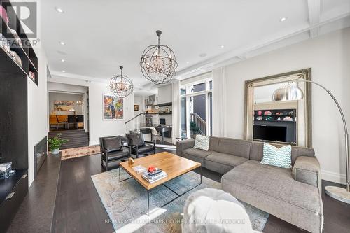 90 Forest Hill Road, Toronto (Casa Loma), ON - Indoor Photo Showing Living Room