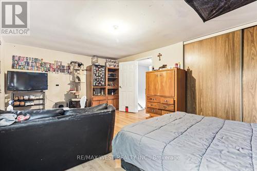 195 Castlebar Crescent, Oshawa (Vanier), ON - Indoor Photo Showing Bedroom