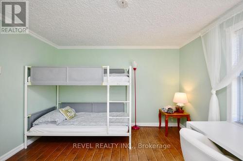 1236 Golden Beach Road, Bracebridge, ON - Indoor Photo Showing Bedroom