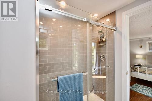 1236 Golden Beach Road, Bracebridge, ON - Indoor Photo Showing Bathroom