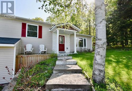 1236 Golden Beach Road, Bracebridge, ON - Outdoor