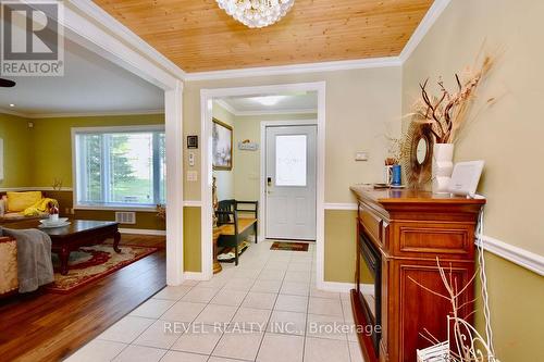 1236 Golden Beach Road, Bracebridge, ON - Indoor Photo Showing Other Room