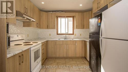 4 Eastwood Drive, Welland, ON - Indoor Photo Showing Kitchen