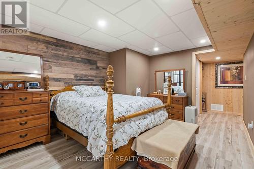 132 Jane Street, Shelburne, ON - Indoor Photo Showing Bedroom