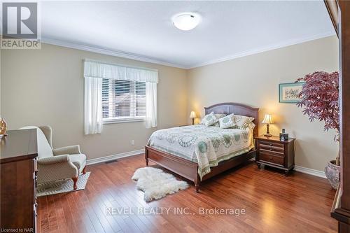 33 Hickory Avenue, Niagara-On-The-Lake, ON - Indoor Photo Showing Bedroom