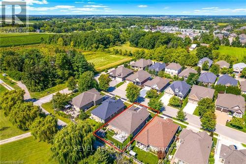 33 Hickory Avenue, Niagara-On-The-Lake, ON - Outdoor With View