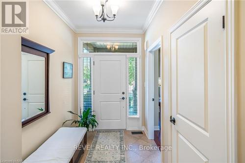 33 Hickory Avenue, Niagara-On-The-Lake, ON - Indoor Photo Showing Other Room