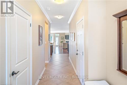 33 Hickory Avenue, Niagara-On-The-Lake, ON - Indoor Photo Showing Other Room