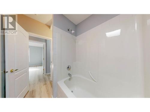 9400 115 Street Unit# 32, Osoyoos, BC - Indoor Photo Showing Bathroom