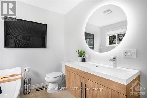 10280 Harvey Road, Merrickville-Wolford, ON - Indoor Photo Showing Bathroom