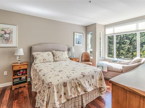 311-5660 Edgewater Lane, Nanaimo, BC - Indoor Photo Showing Bedroom