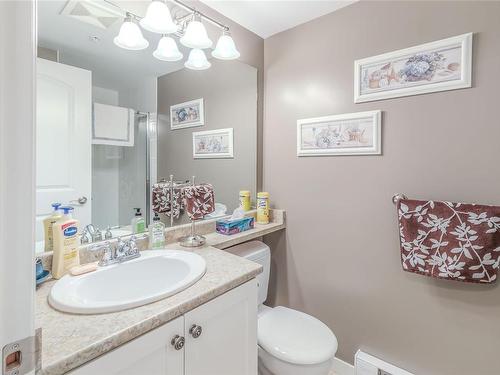 311-5660 Edgewater Lane, Nanaimo, BC - Indoor Photo Showing Bathroom